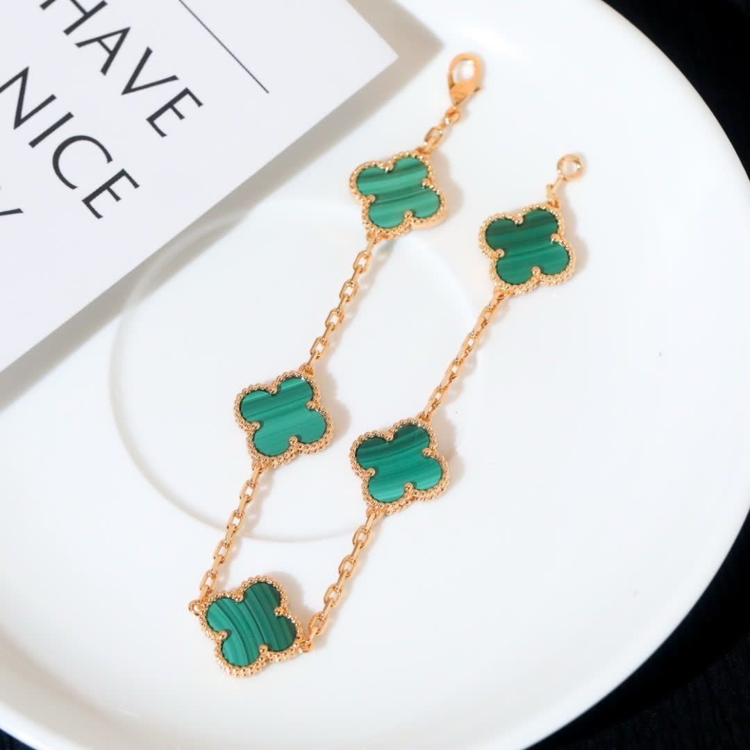 Van Cleef & Arpels Vintage Alhambra Gold Bracelet with Malachite